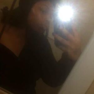 Meet your Posher, Ebony